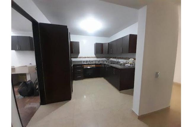 Casas, Alquiler, Ciudad 2.000 - $2.300.000