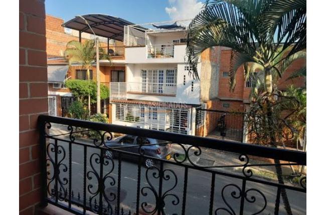 Casas, Alquiler, Ciudad 2.000 - $2.300.000