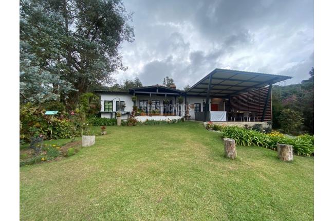 Fincas y Casas Campestres, Venta en Yumbo