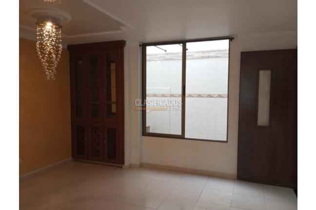 Casas, Alquiler en Pereira
