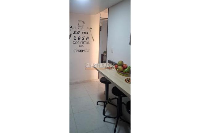 Casas, Venta, Primero de Mayo - $380.000.000