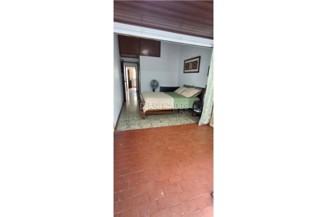 Casas, Venta, Primero de Mayo - $380.000.000