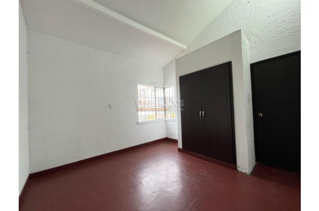 Casas, Alquiler, La Merced - $2.000.000