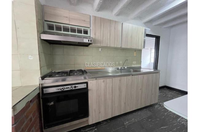Casas, Alquiler, La Merced - $2.000.000