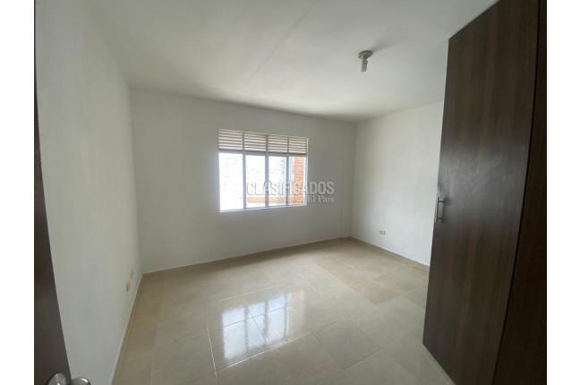 Apartamentos, Alquiler, Colseguros - $1.100.000