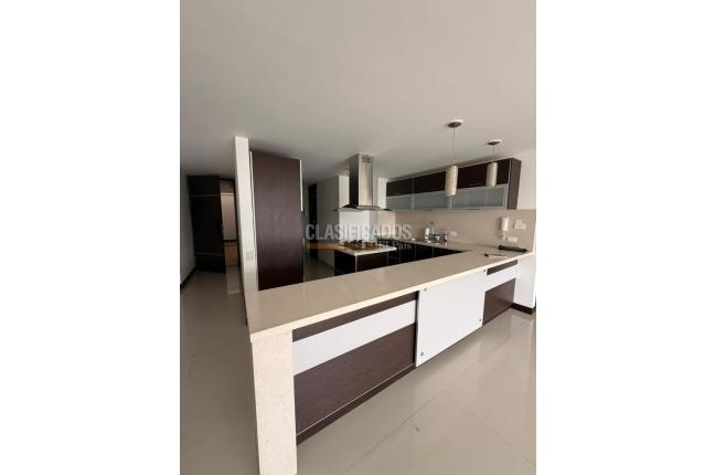 Apartamentos, Venta, Cristales - $740.000.000