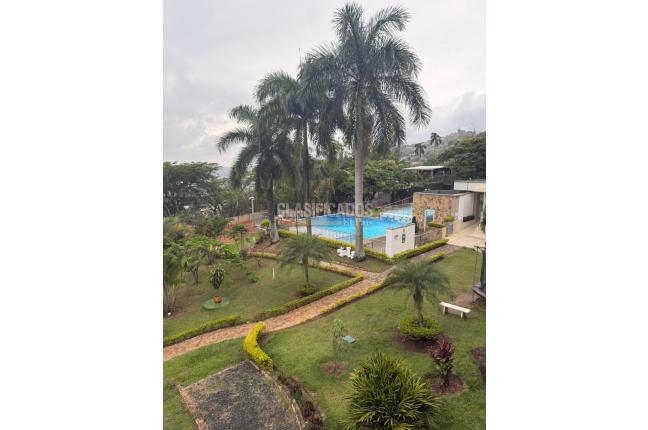 Apartamentos, Venta, Cristales - $740.000.000
