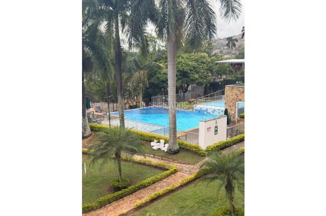 Apartamentos, Venta, Cristales - $740.000.000