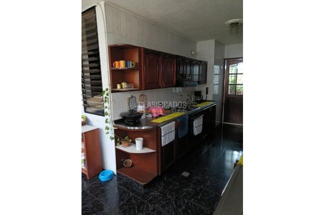 Apartaestudios, Alquiler, Cuarto de Legua - $1.350.000