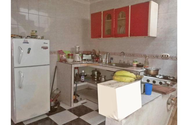 Casas, Venta, La Rivera - $235.000.000