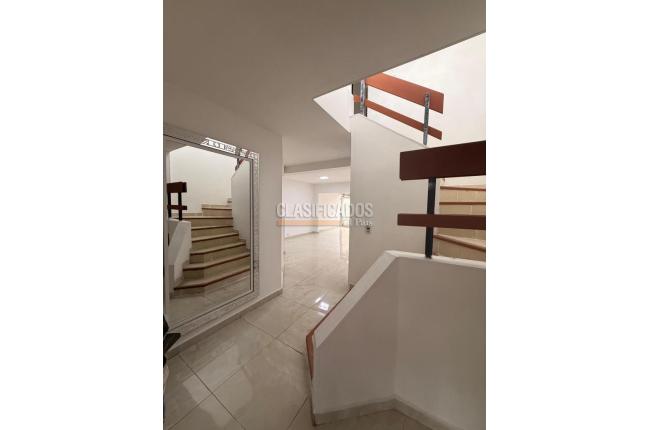 Casas, Alquiler, Ciudad Jardín - $3.600.000