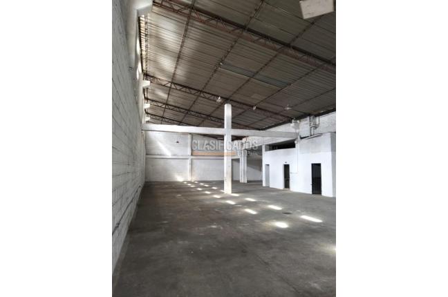 Locales y Bodegas, Alquiler, Pereira - $11.000.000