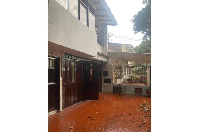 Casas, Alquiler en El Refugio