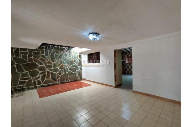 Casas, Alquiler en Vipasa