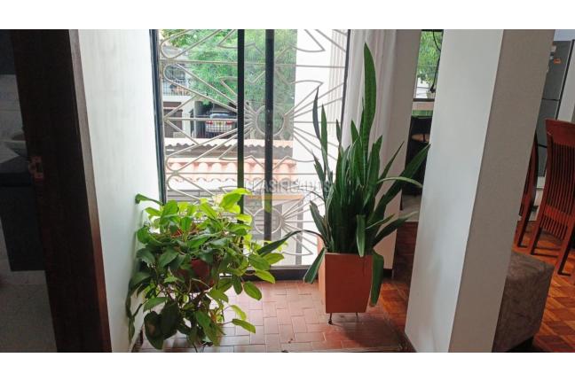 Apartamentos, Alquiler, El Limonar - $3.000.000