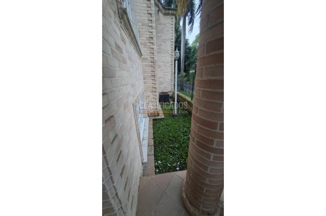Casas, Alquiler, Cristales - $12.000.000