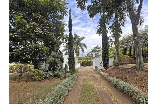 Casas, Venta, Yumbo - $2.900.000.000