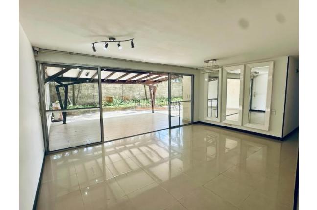 Apartamentos, Venta en La Flora