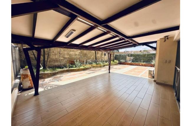 Apartamentos, Venta, La Flora - $710.000.000