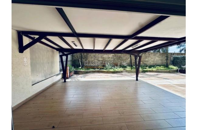 Apartamentos, Venta, La Flora - $710.000.000