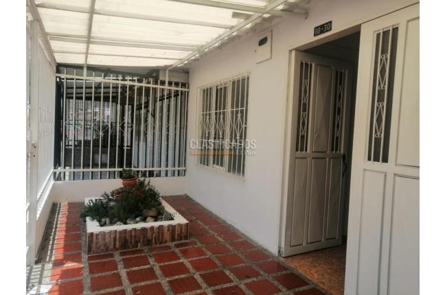 Casas, Alquiler en Palmira