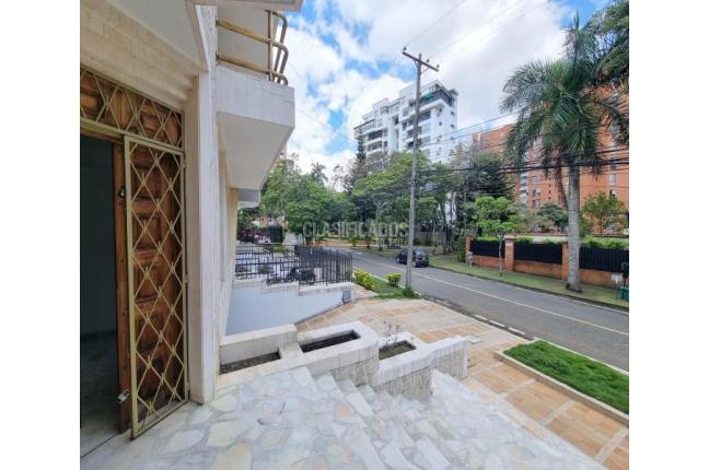 Casas, Venta en Ciudad Jardín