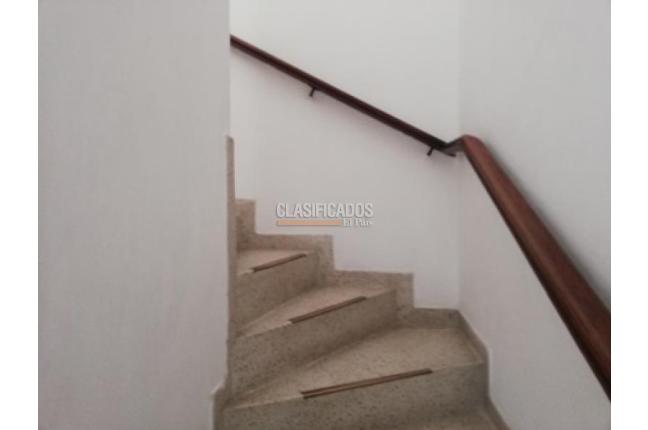 Casas, Alquiler, Urbanización La Merced - $2.300.000