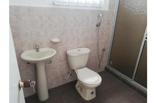 Casas, Alquiler, Urbanización La Merced - $2.300.000