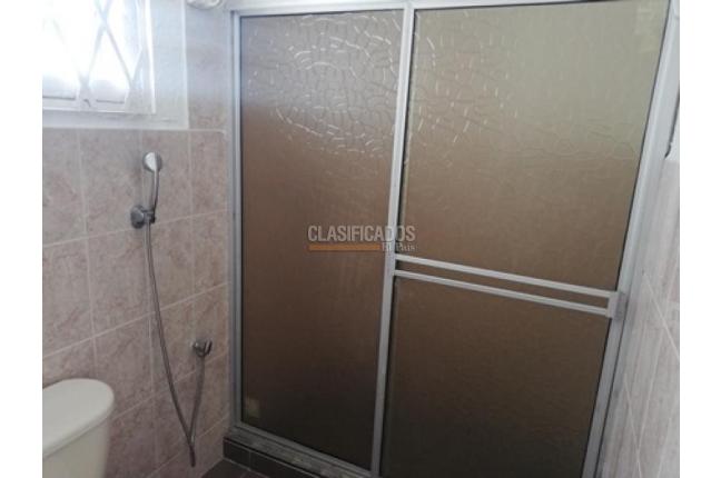 Casas, Alquiler, Urbanización La Merced - $2.300.000