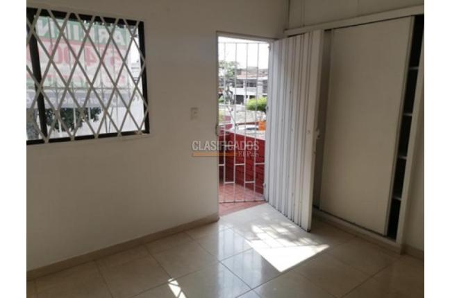 Casas, Alquiler, Urbanización La Merced - $2.300.000