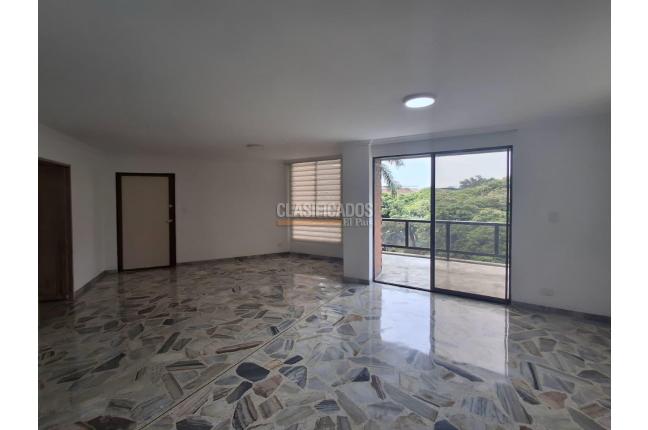 Apartamentos, Alquiler, San Vicente - $2.700.000