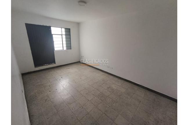 Locales y Bodegas, Alquiler, Eucarístico - $30.000.000