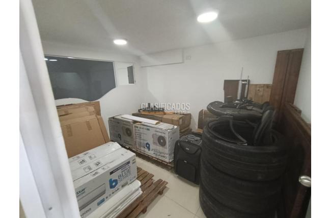 Locales y Bodegas, Venta, Eucarístico - $2.300.000.000