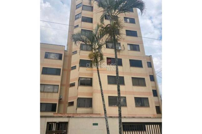 Apartamentos, Venta, Los Cámbulos - $230.000.000
