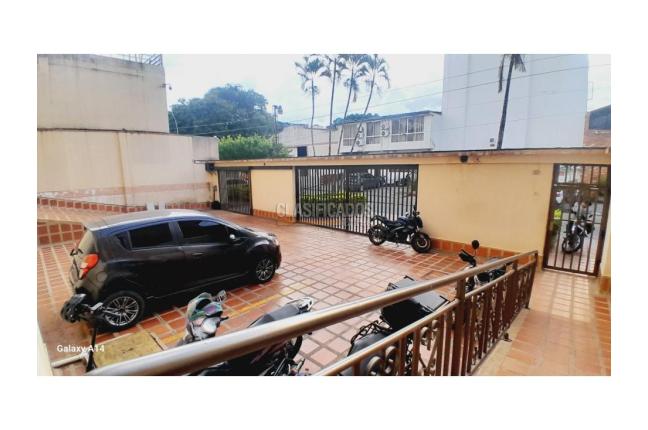 Apartamentos, Venta, Los Cámbulos - $230.000.000