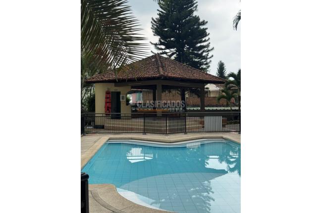Apartamentos, Venta en Paseo de los Almendros