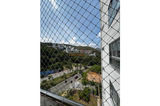 Apartamentos, Venta, Cerro Cristales - $695.000.000