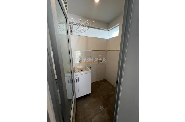 Apartamentos, Venta, Cerro Cristales - $695.000.000