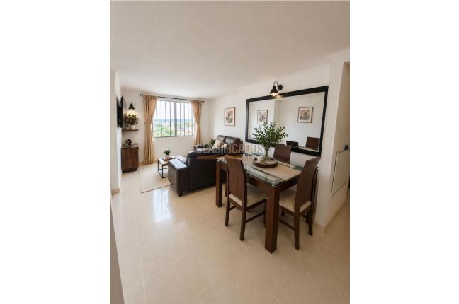Apartamentos, Venta en Paseo de los Almendros