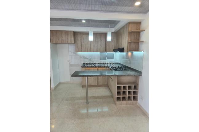 Apartamentos, Alquiler en Vivero Parque Residencial