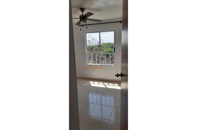 Apartamentos, Alquiler en Alférez Real
