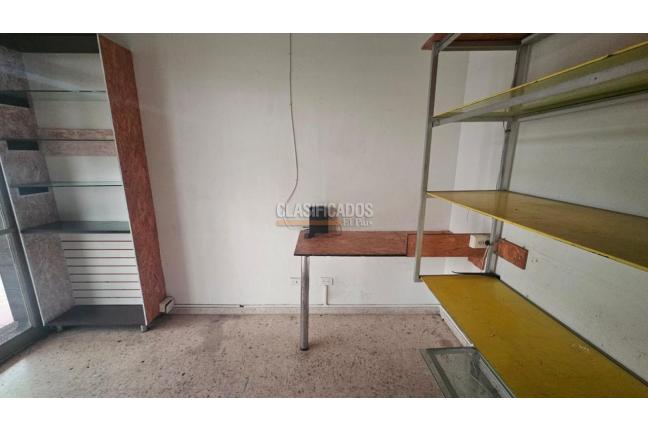 Locales y Bodegas, Alquiler, San Vicente - $820.000