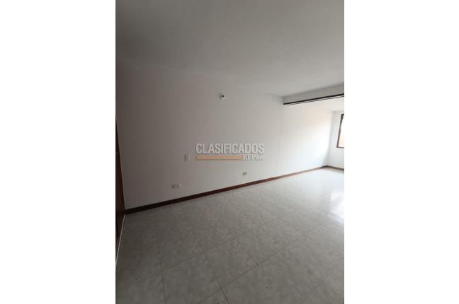 Casas, Venta, Primero de Mayo - $700.000.000