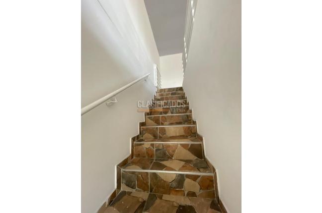 Apartamentos, Alquiler, Santa Elena - $1.100.000