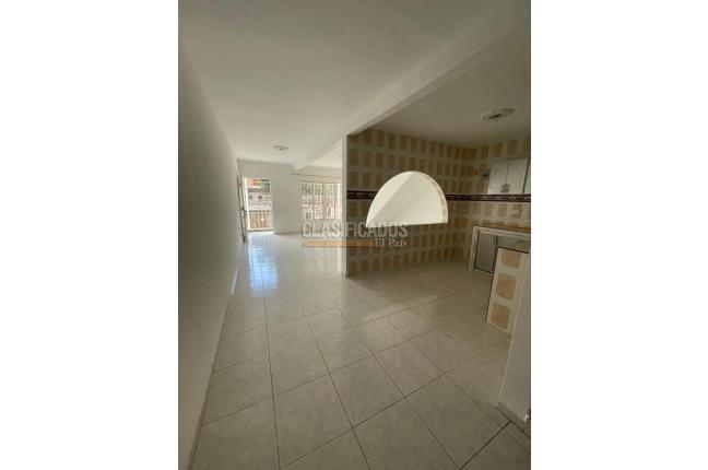 Apartamentos, Alquiler, Santa Elena - $1.200.000