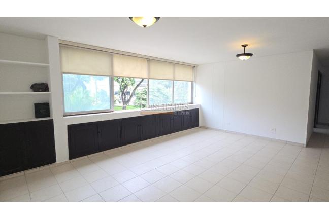 Apartamentos, Venta en La Flora