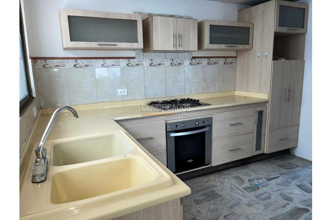 Casas, Venta en La Flora