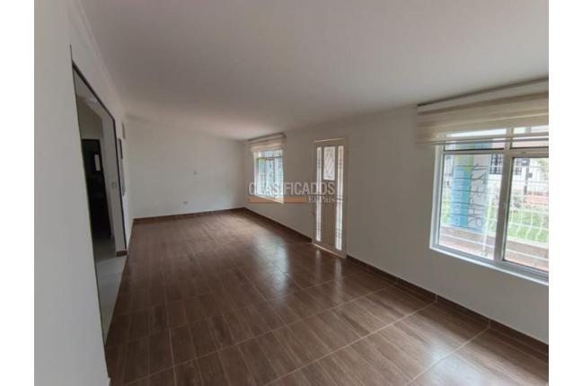 Casas, Alquiler, Los Farallones - $1.500.000