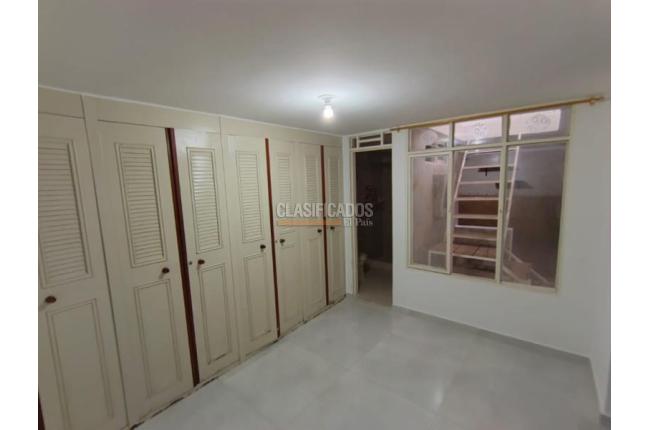 Casas, Alquiler, Los Farallones - $1.500.000