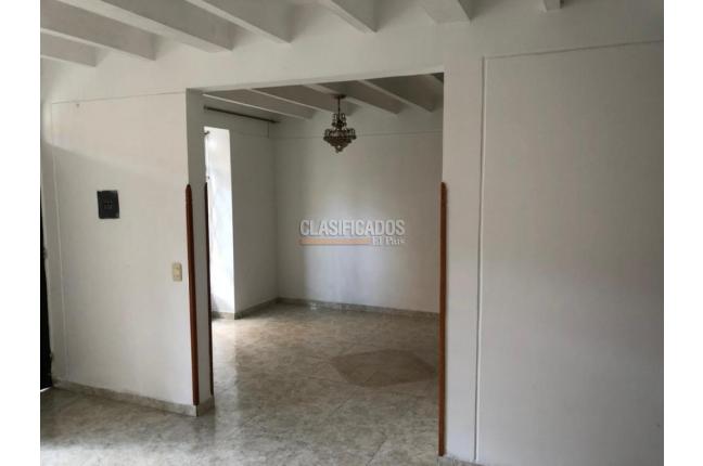 Casas, Alquiler, Giron - $1.400.000